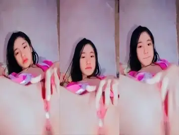 ABG Cantik Mulus Colok Memek Pink Perawan Nagih poster