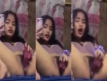 Bokep Indo Gadis Muda Main Sendiri Pakai Alat poster