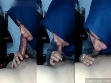 Gadis Kerudung Culun Belajar Puasin Pacar poster