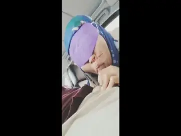 Jilbab Biru BJ di Dalam Mobil, Tidak Takut Tertangkap dan Itu yang Bikin Viral poster