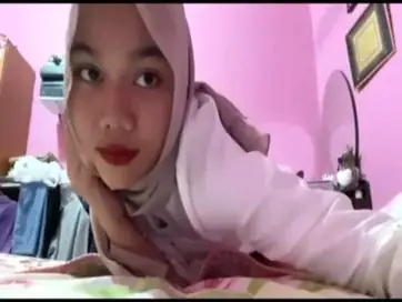 Ukhti Sange Berat Kirim Video Ngentot Buat Pacar poster